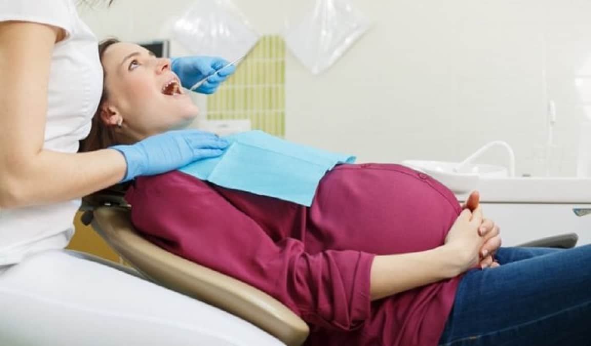 При беременности можно лечить зубы с анестезией. Стоматология беременных.